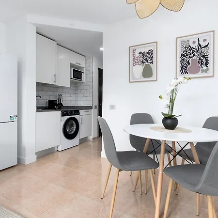 Home2book With Pool Near Beaches In * קורלחו
